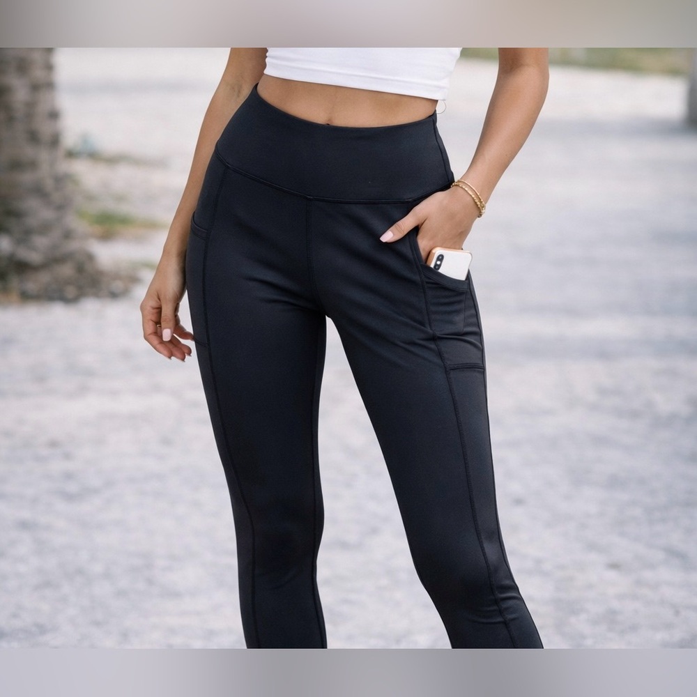 Black Leggings With Pockets Woman’s Size Small